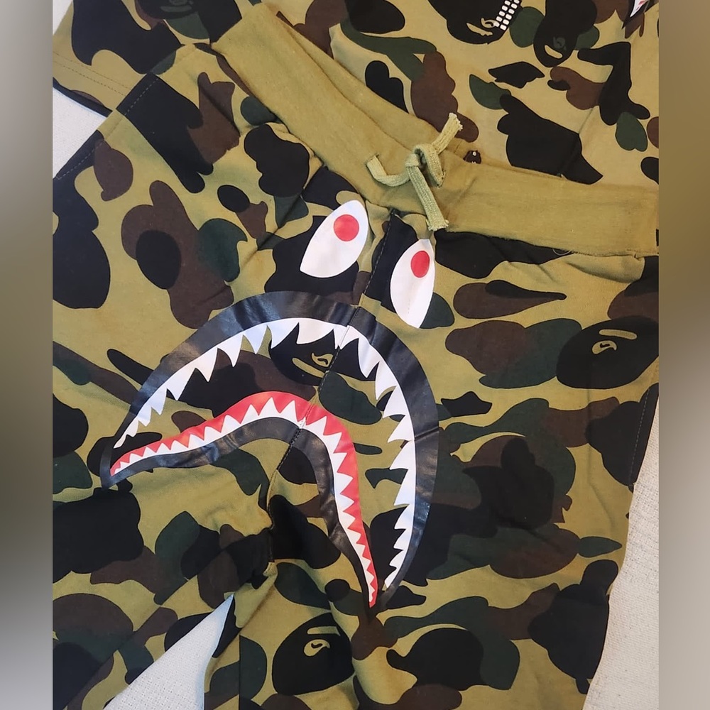 Bathing Ape Short Set - Picture 5 of 8
